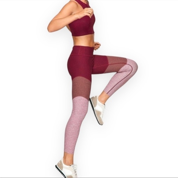 Outdoor Voices Colorblock Activewear Workout Leggings in Berry Pink Extra Small - Picture 1 of 10